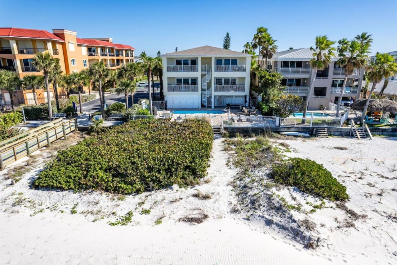 Sea Side 102 Beachfront Sleeps 8 Clearwater Beach Exterior photo
