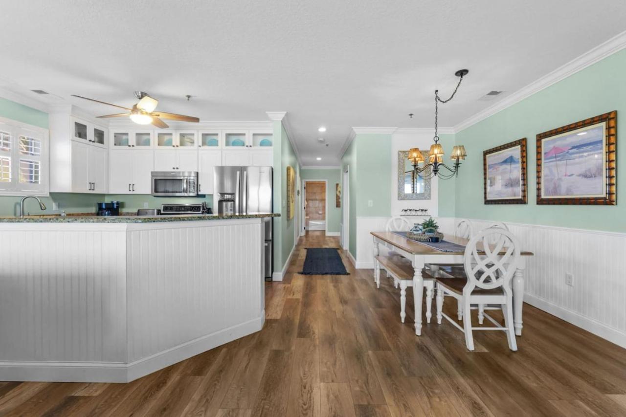 Sea Side 102 Beachfront Sleeps 8 Clearwater Beach Exterior photo